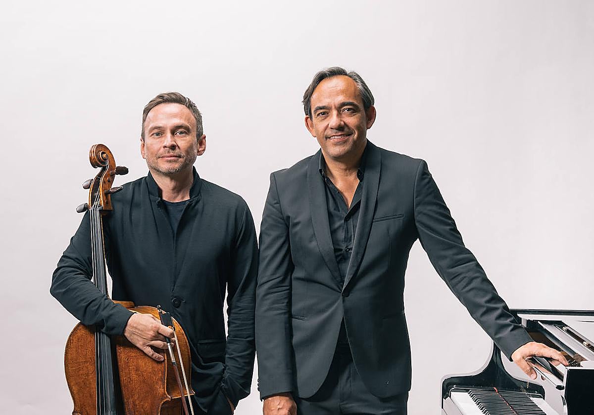 Pavel Gomziakov y Josu Okiñena actuará este sábado en Araia.