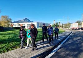 Una quincena de vecinos participaron en el primer paseo saludable del curso en Durango