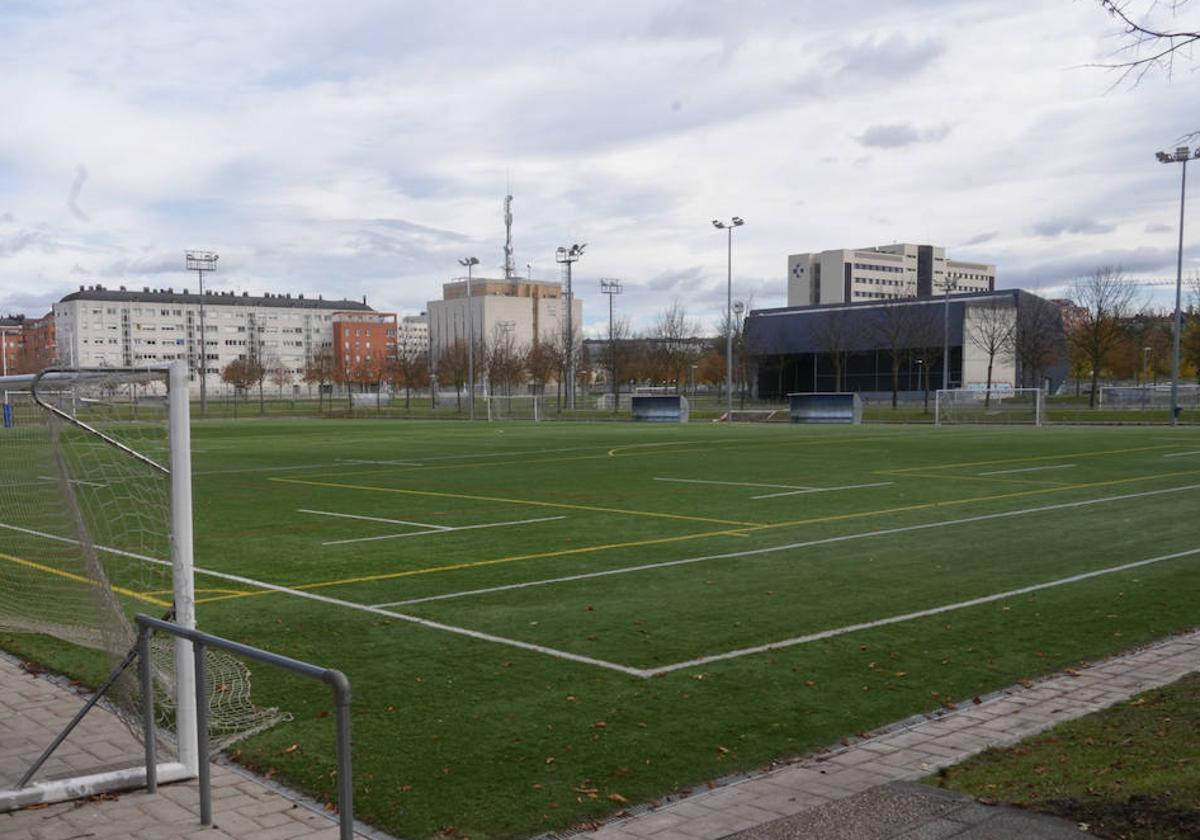 Campo de fútbol de Sansomedi, donde se produjo el altercado.