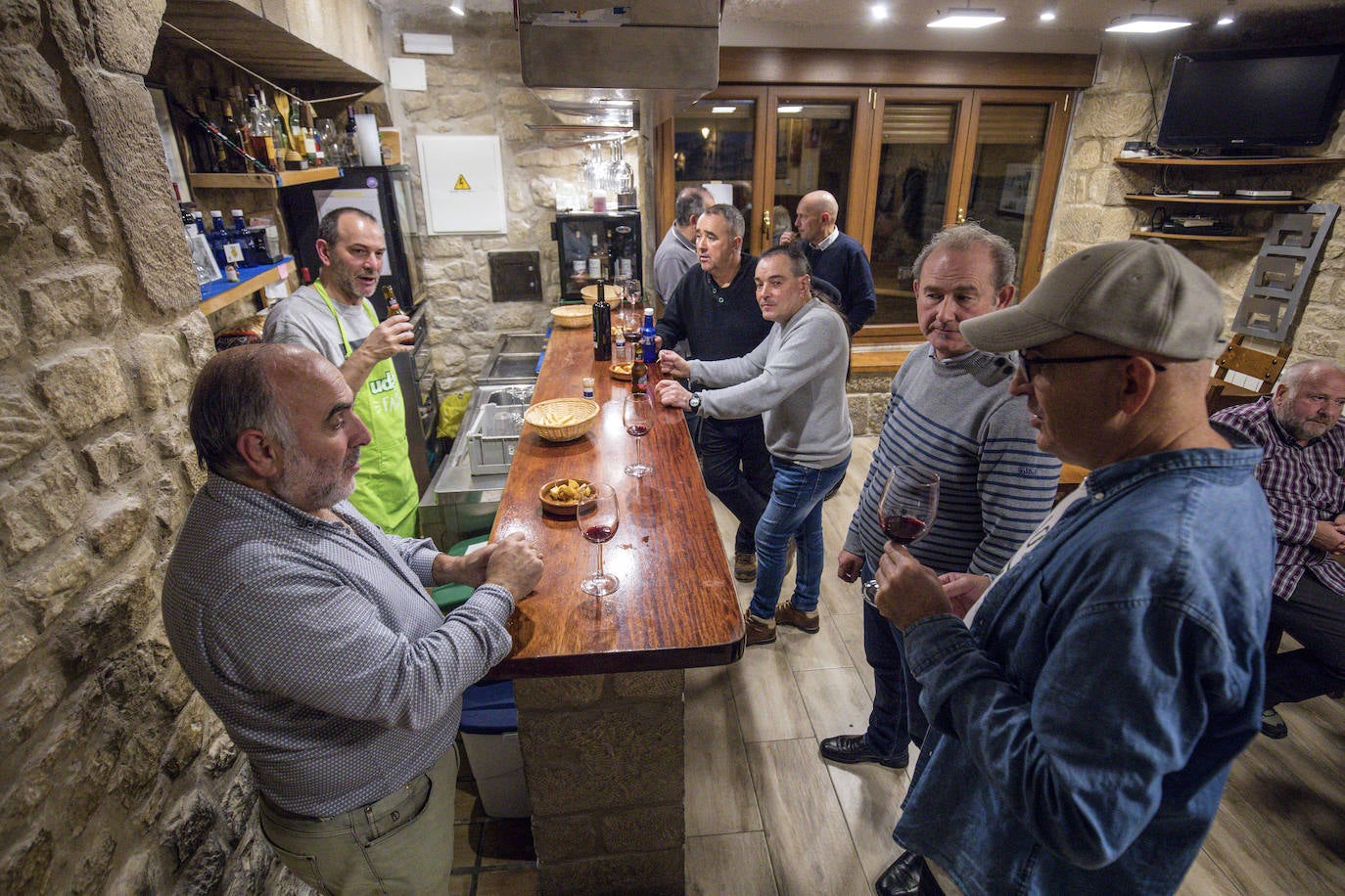 La cena en la sociedad gastronómica Artesilla, en imágenes