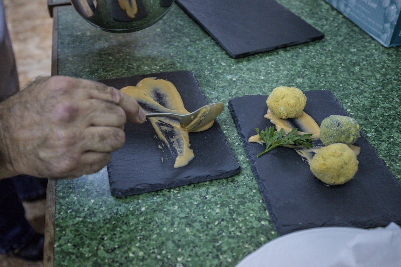 La cena en la sociedad gastronómica Artesilla, en imágenes