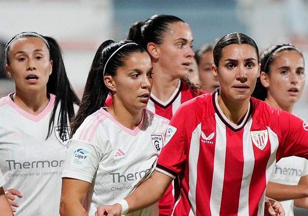 Bibi, en un saque de esquina ante el Madrid CFF, el domingo en Lezama.