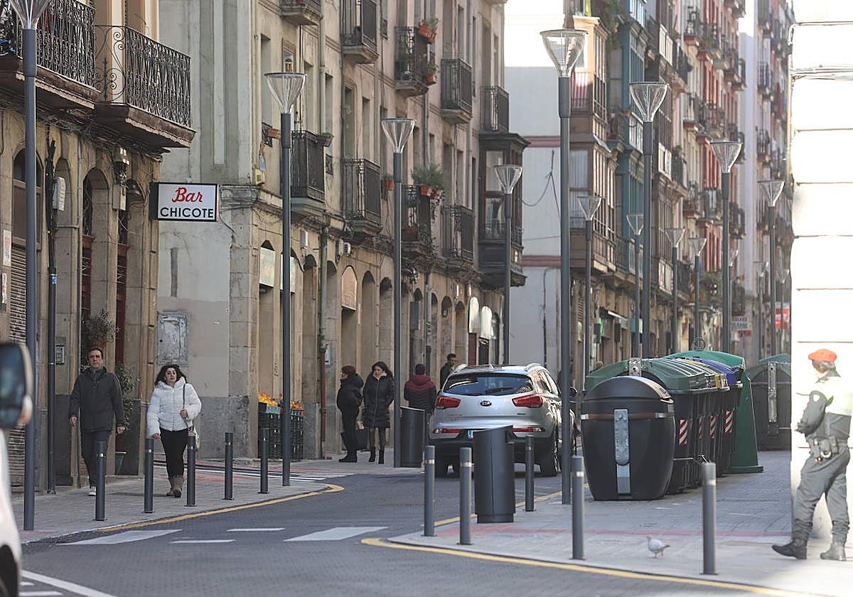 El vehículo robado en Francia apareció circulando a gran velocidad por el barrio de San Francisco.