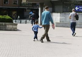 La ayuda tiene como objetivo paliar la caída de la natalidad en Euskadi.