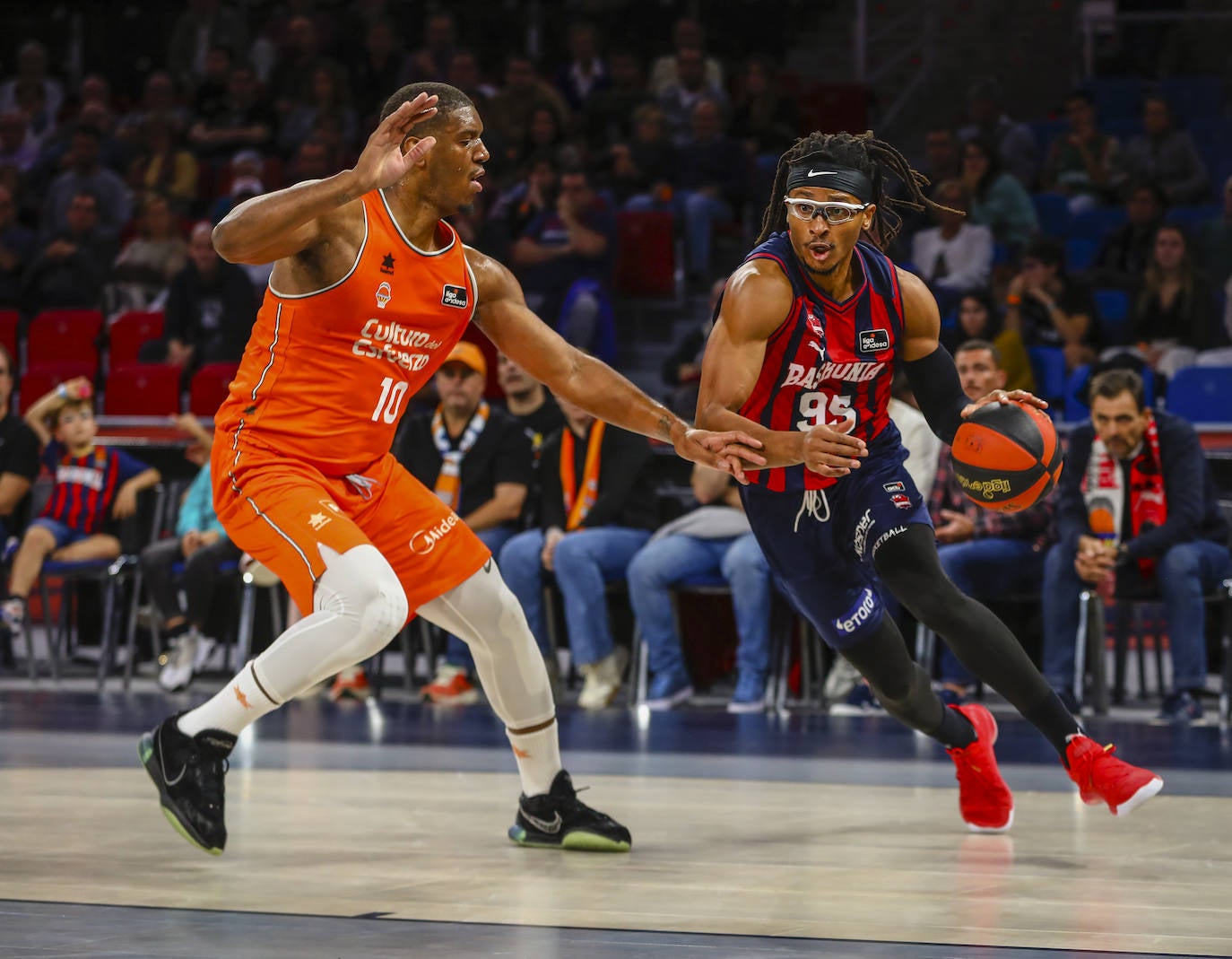 Las imágenes de una victoria clave para el Baskonia