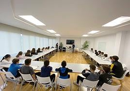 Charla en el colegio San Viator.