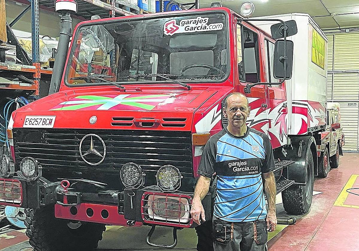 El mecánico Fernando García va a cumplir su sueño de tomar parte en el rallye Dakar Classic que transcurrirá por el desierto de Arabia.
