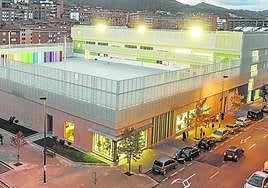 El Mercadona de Miribilla, el segundo que abrió sus puertas en Bilbao, se ubica a 300 metros del Eroski.