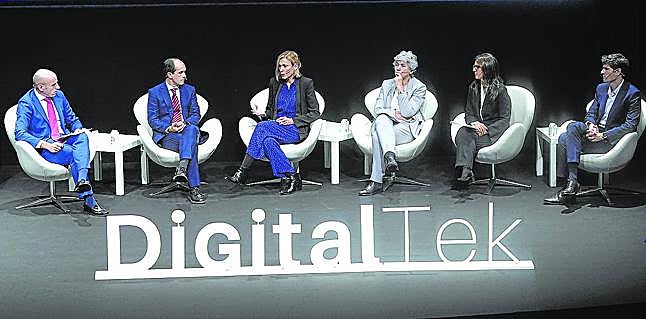 Lucas Irigoyen, Joseba Mariezkurrena, Ángela Cobos, Elena Moreno, Ane Miren Ibañez y Javier Benito.