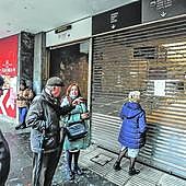 Los clientes se topan estos días con la instalación cerrada.