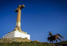 La cruz de Olárizu está protegida como patrimonio cultural.