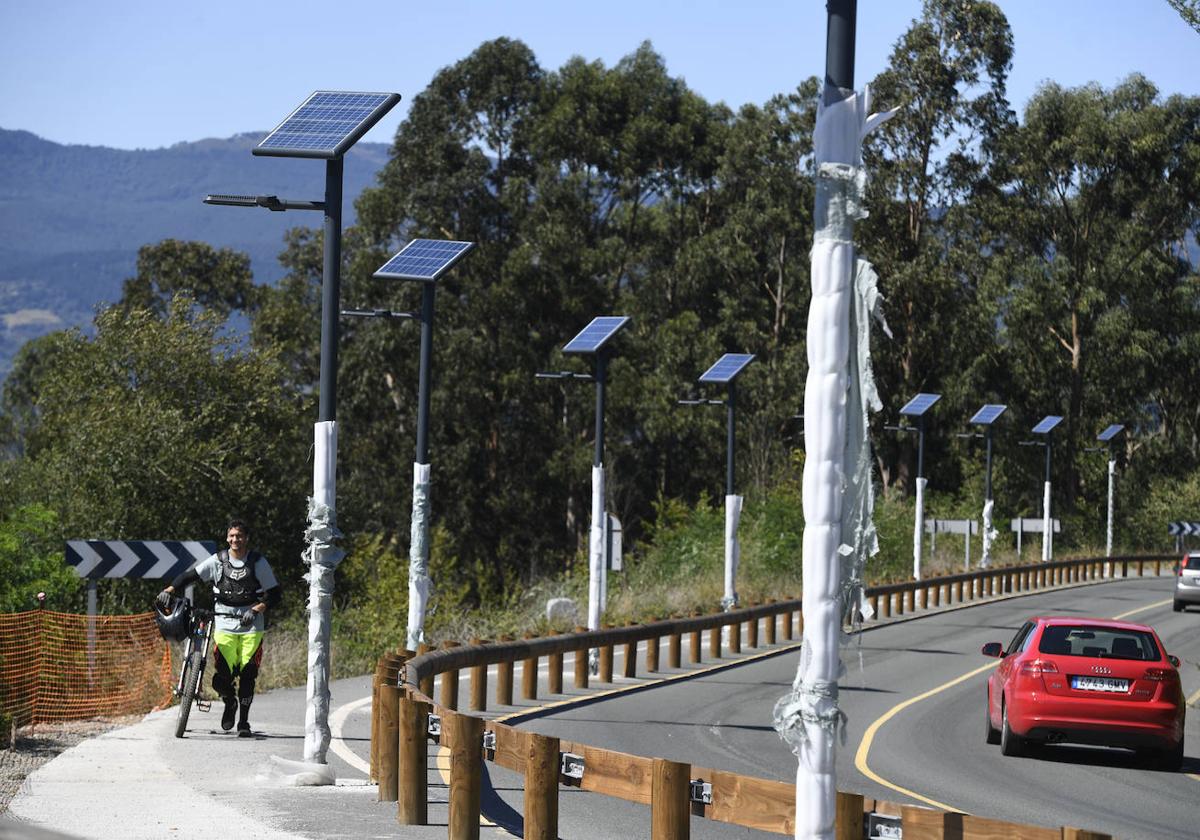 La prohibición se extiende a 200 metros a ambos lados de la carretera y a lo largo de toda la cornisa