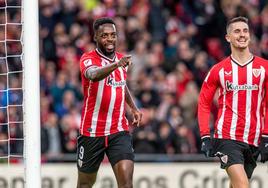 Williams señala a Guruzeta como autor de la asistencia en el tercer gol frente al Rayo.