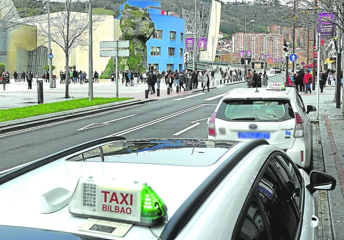 Taxi Taxi 5 6 7 8 plazas - Taxi App Madrid