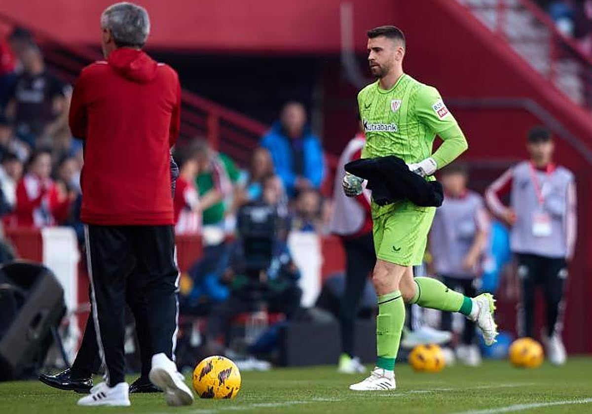 Los vídeos de la suspensión del partido Granada - Athletic por la muerte de un aficionado en las gradas