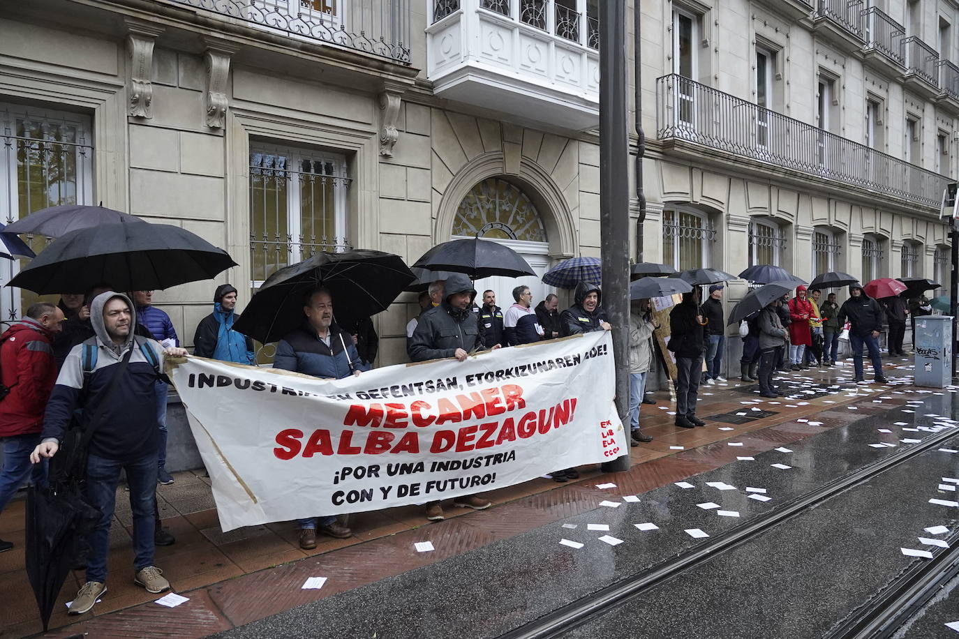 Las empresas vascas Mecaner y Glavista piden ayuda para evitar un cierre que afecta a 380 trabajadores