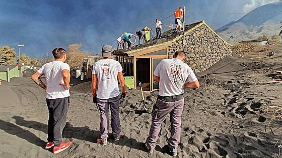 Galdakao proyecta el trabajo de los voluntarios del municipio en La Palma