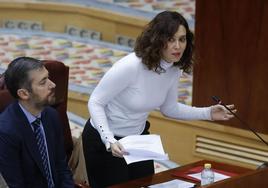 Ayuso, durante la sesión en la Asamblea de Madrid.