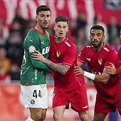 El Alavés renueva a Víctor Parada hasta 2026