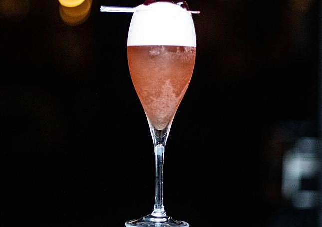 El cóctel Cherry & Berry Fizz.