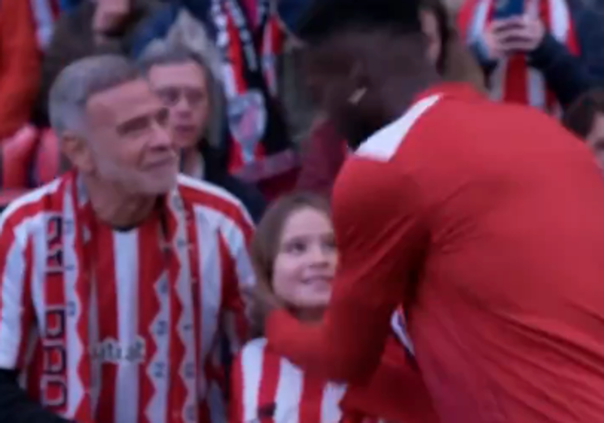 El bonito gesto de Iñaki Williams con una niña que pide respeto en el fútbol