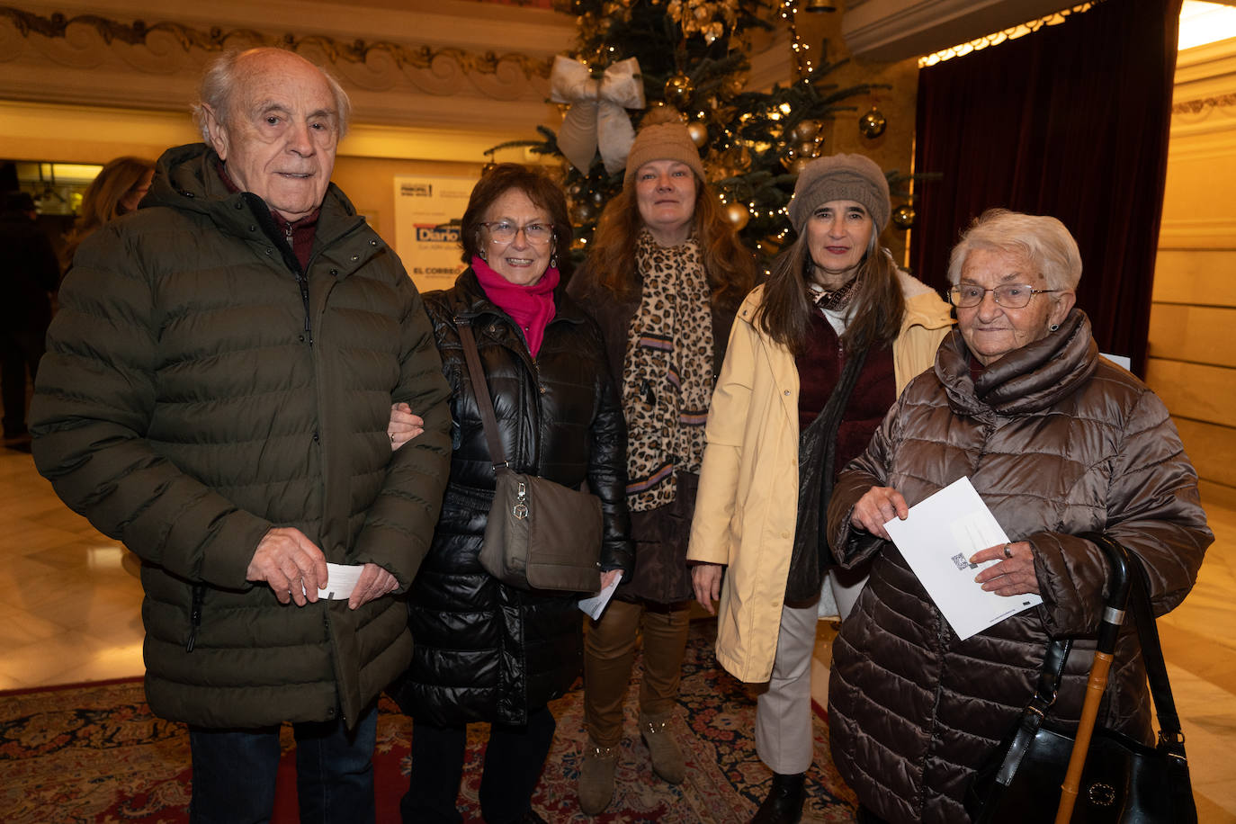 José Antonio San Miguel, Presentación Alfaro, Almudena Aranzabal, Dulce María Arechederreta y Rosa Solchaga. 