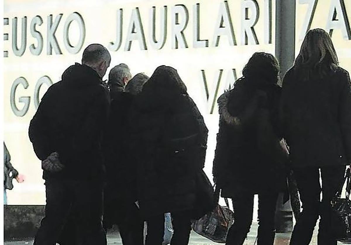 150.000 empleados públicos, llamados hoy a la huelga en Euskadi
