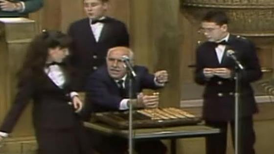 La bronca a una niña de San Ildefonso en el sorteo de la Lotería de Navidad de 1987