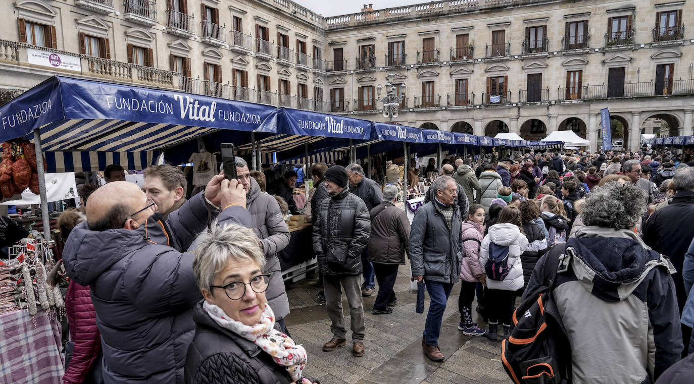 El Mercado de Navidad de Vitoria, en imágenes