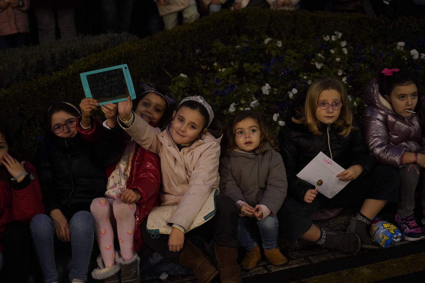 El desfile de Olentzero y Mari Domingi, en imágenes