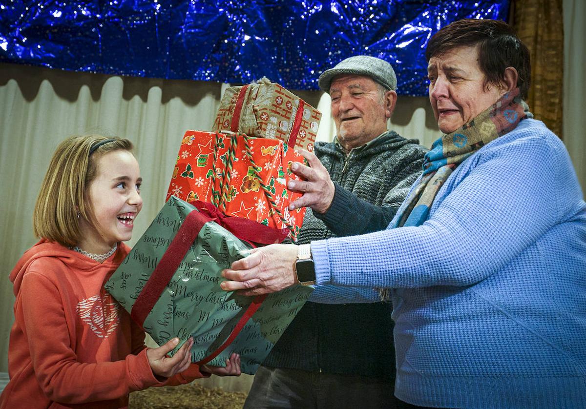 «Aitite, amama... contadme cómo era vuestra Navidad»