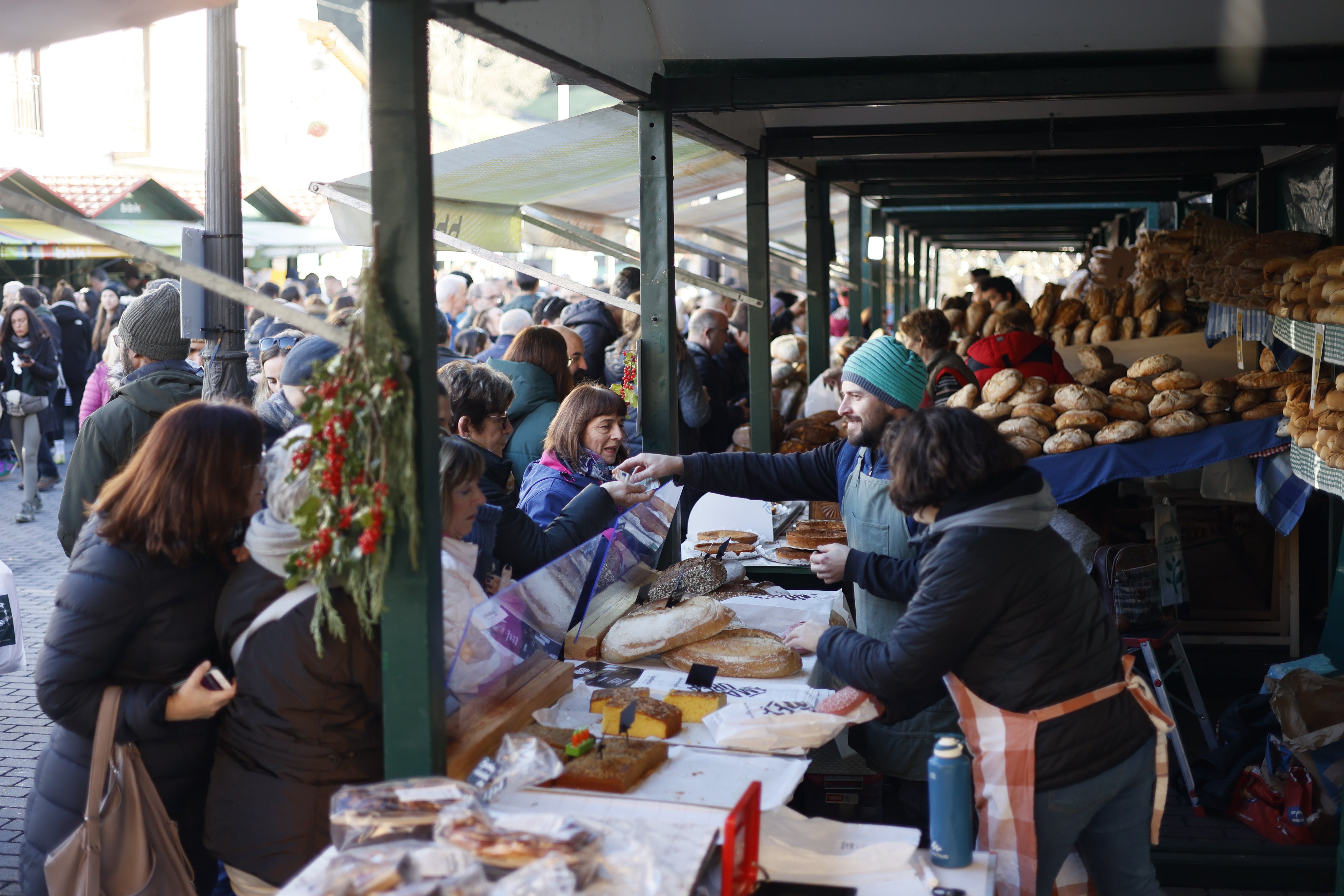 Los mejores panes de Bizkaia se dan cita un año más por Nochebuena en Galdames