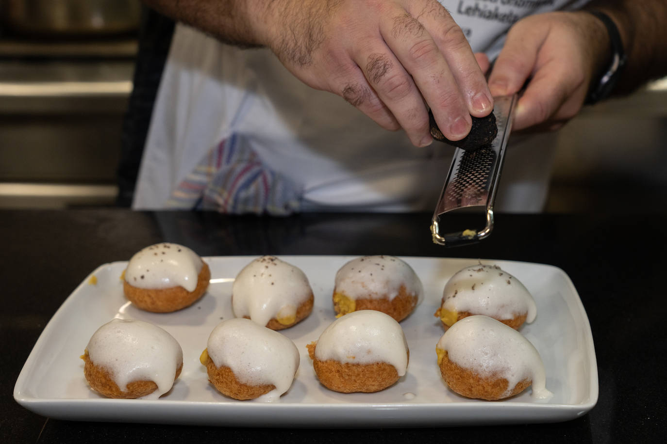 La cena en la sociedad gastronómica La Globa, en imágenes