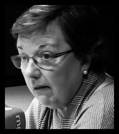 Imagen principal - Comprometida con los más desfavorecidos