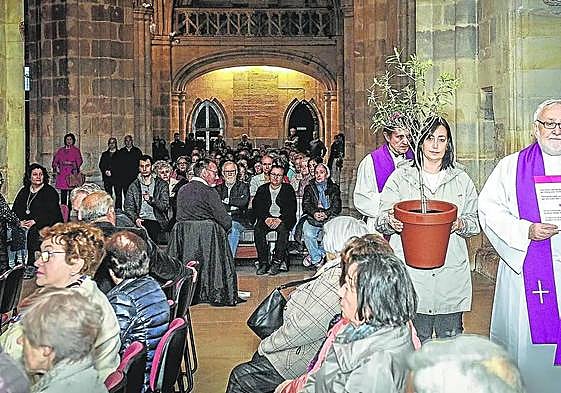 Acto de reparación a las víctimas de abusos sexuales que se celebró en la Catedral de Santiago en Bilbao.