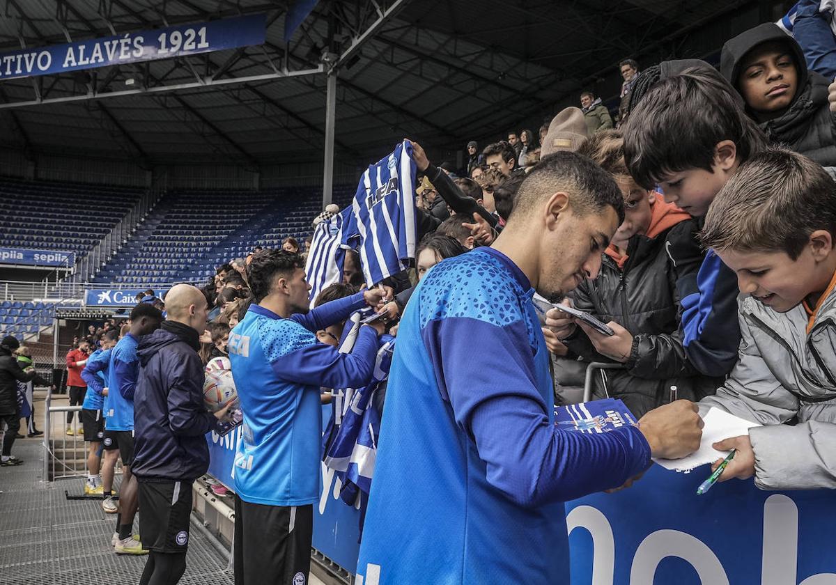 Las mejores fotos del entrenamiento a puerta abierta del Alavés