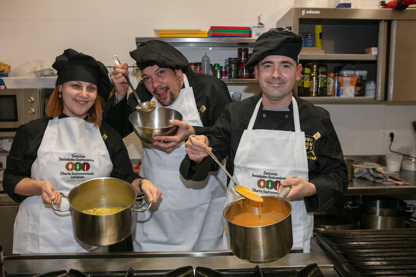Fotos: Así fue la cena en la Sociedad Gastronómica Burduntzi