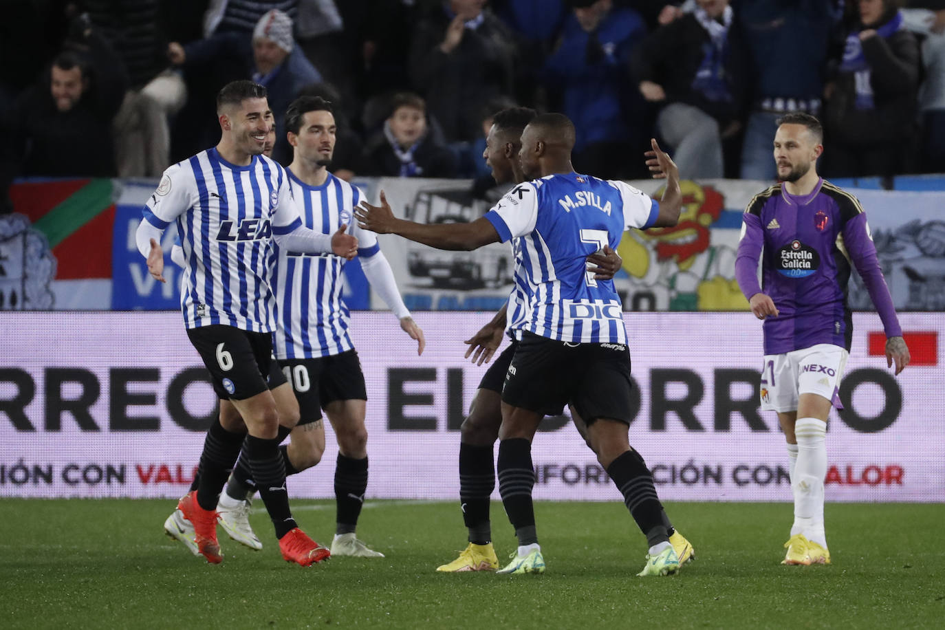 Fotos: Las fotos del Alavés - Valladolid