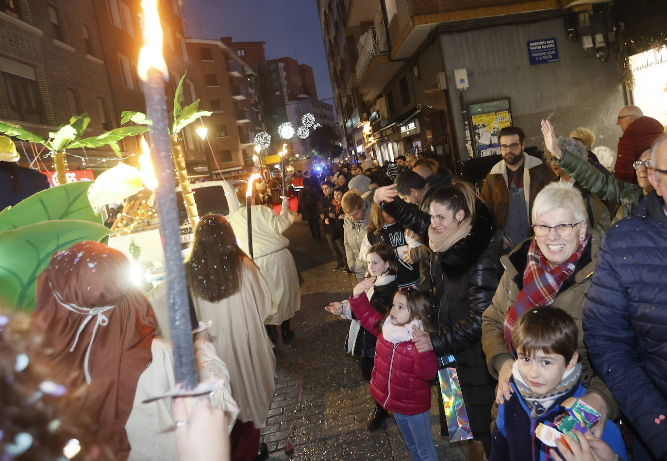 Fotos: La Cabalgata de los Reyes Magos en Basauri