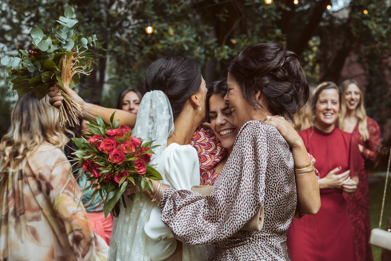 Fotos: Una boda en Getxo marcada por la elegancia y mucho rock and roll 