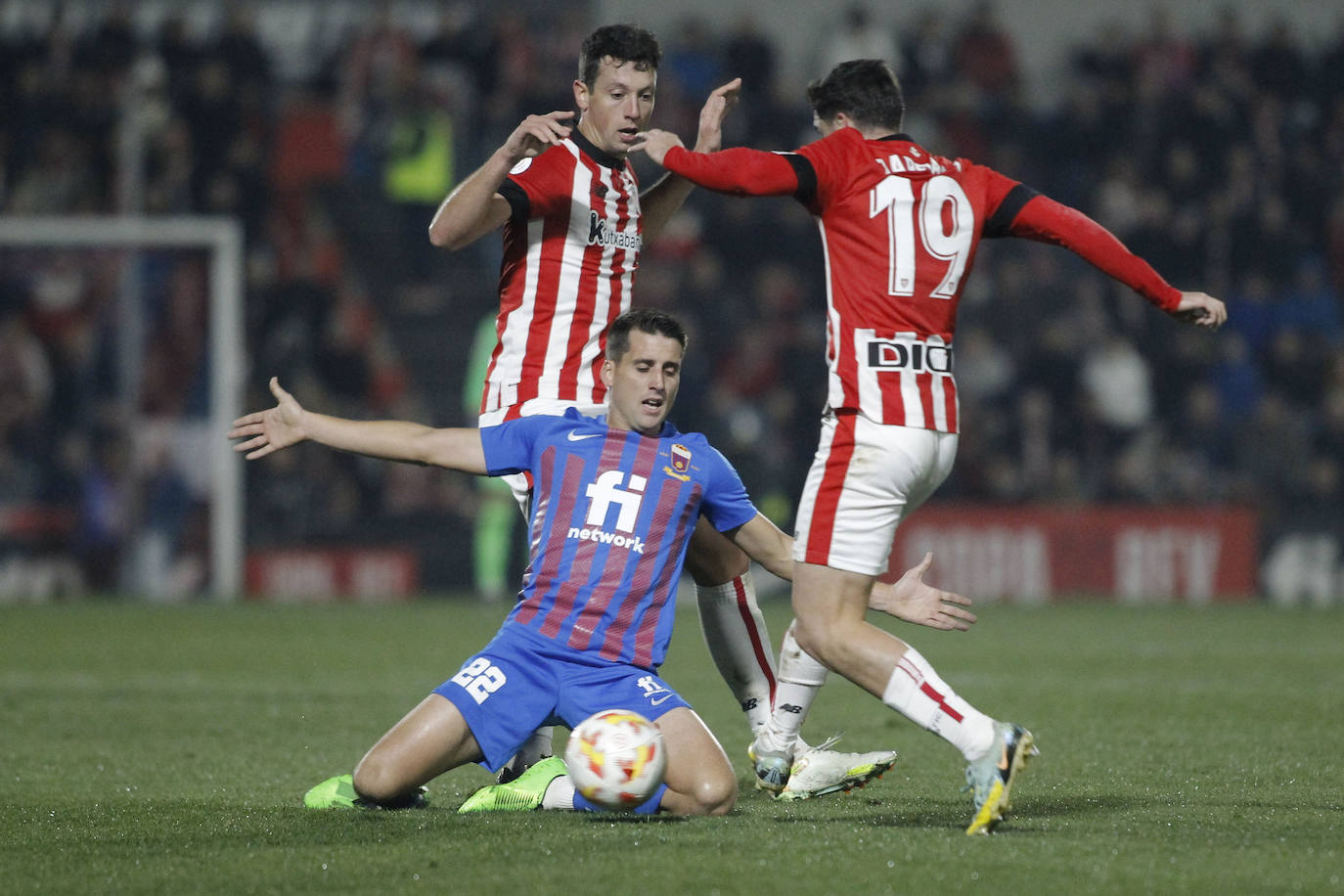 Que les den bola a los equipos inferiores... pero hay que proteger a los futbolistas