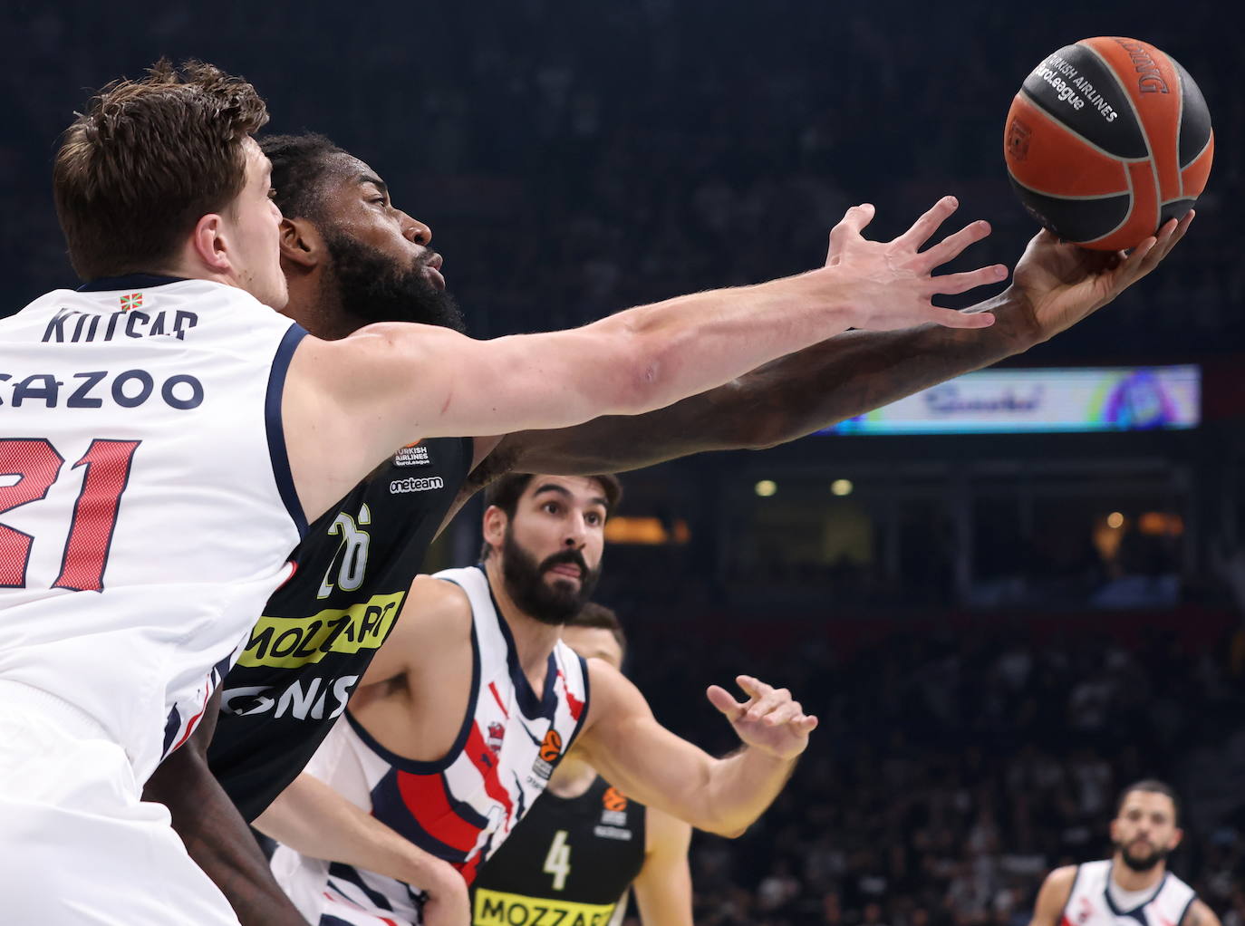 Fotos: Las fotos del Partizan - Baskonia