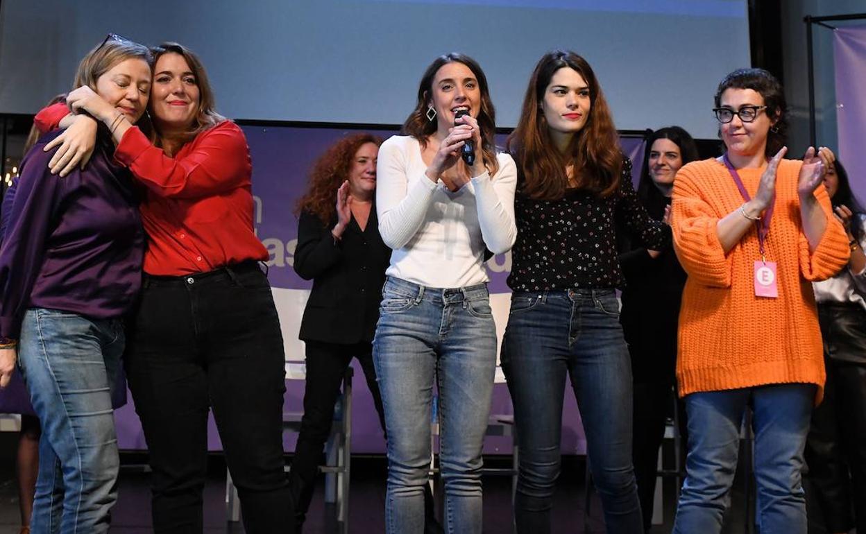 Victoria Rosell, Ángela Rodríguez Pam, Irene Montero e Isa Serra en un acto de Podemos.