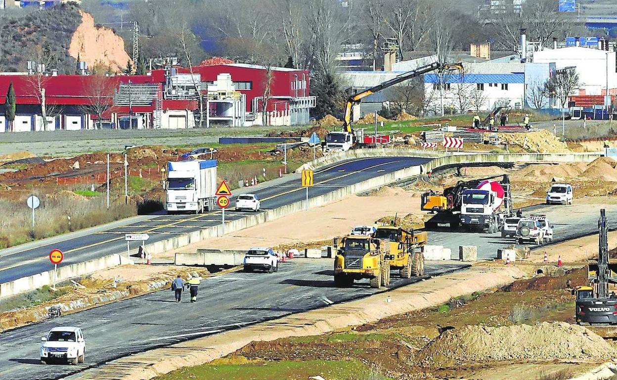 Los trabajos en la N-124 entre Armiñón y Berantevilla, la autovía a Rioja Alavesa, proseguirán durante el curso y finalizarán en 2024.