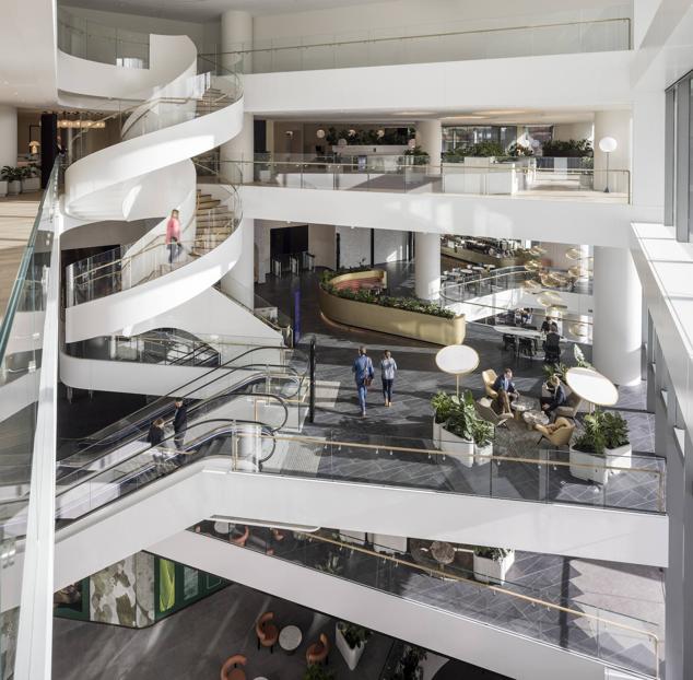 El edificio está compuesto por cinco volúmenes móviles apilados. Cada uno de esos volúmenes podría considerarse un 'pueblo'. 