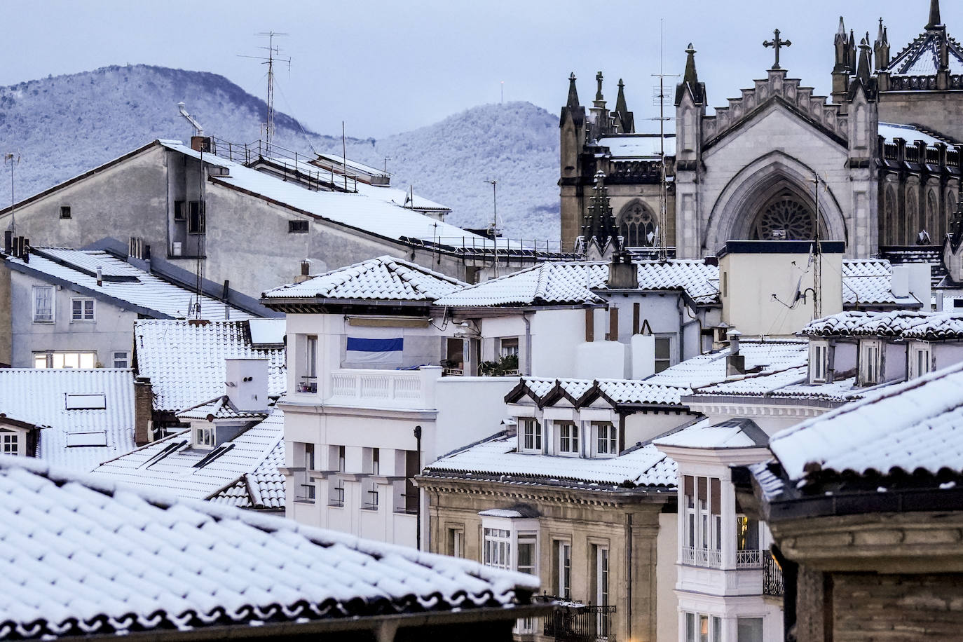 Fotos: Álava vive el primer temporal de nieve del invierno