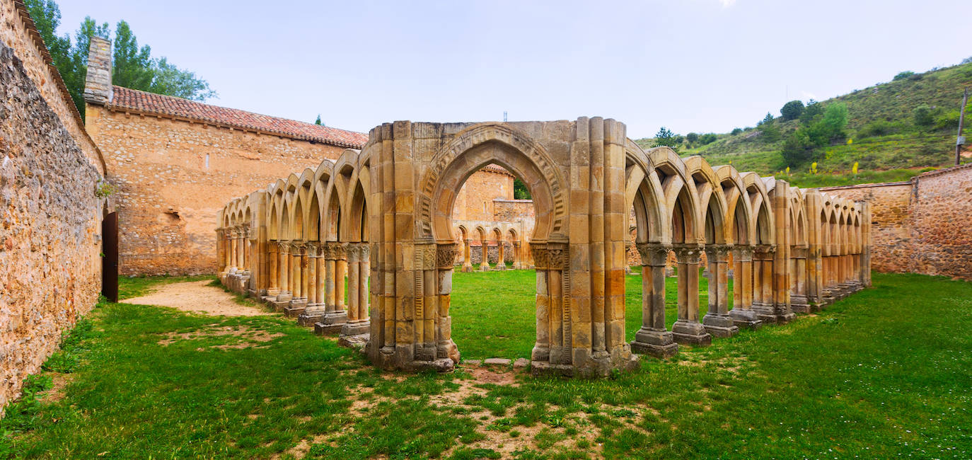 Claustro de San Juan de Duero.