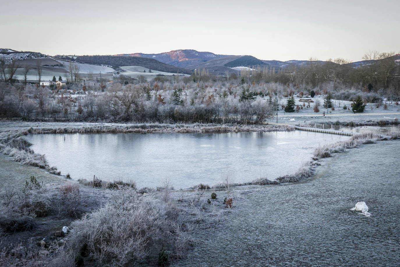 Fotos: Álava se congela con heladas y mínimas de hasta 8,6 grados bajo cero