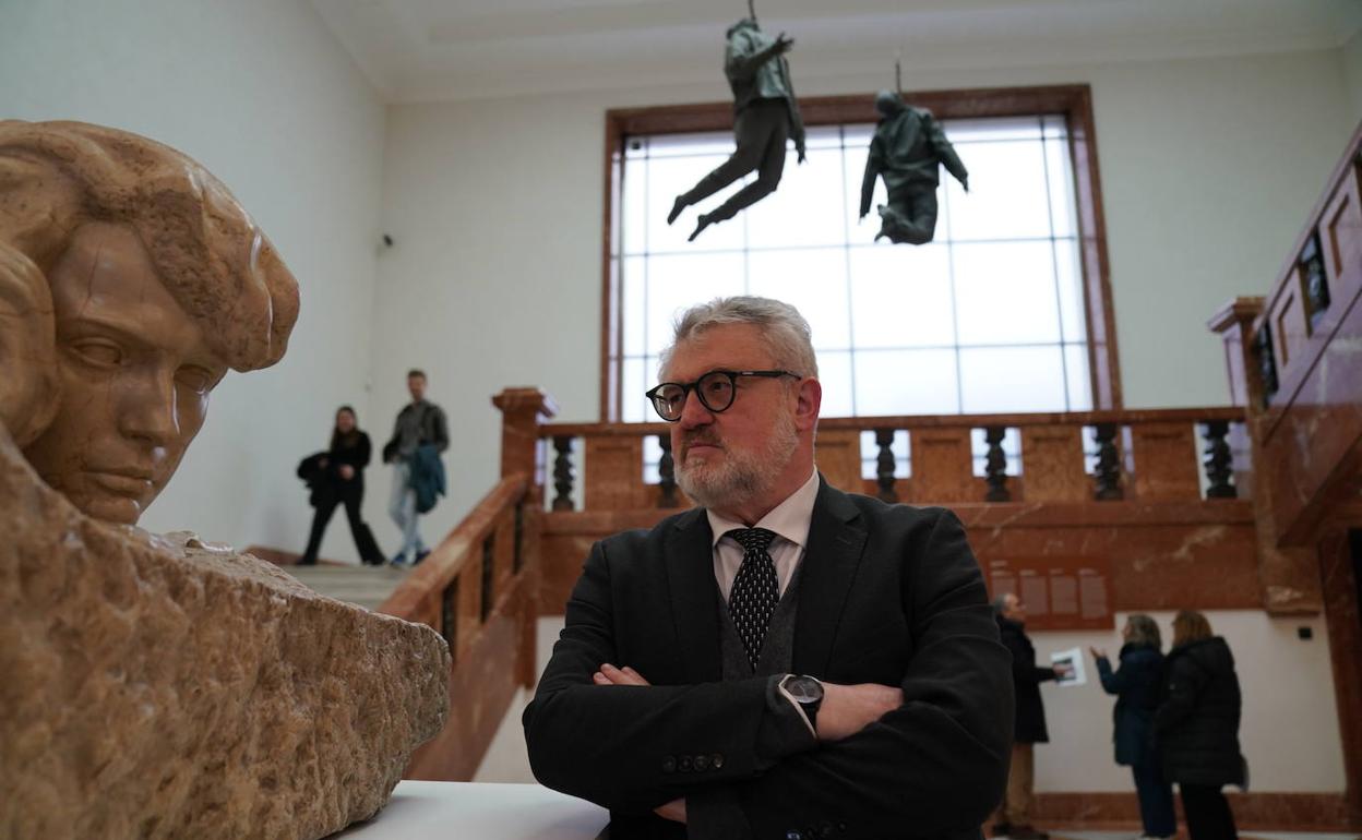 Miguel Falomir, en el hall del Bellas Artes. 