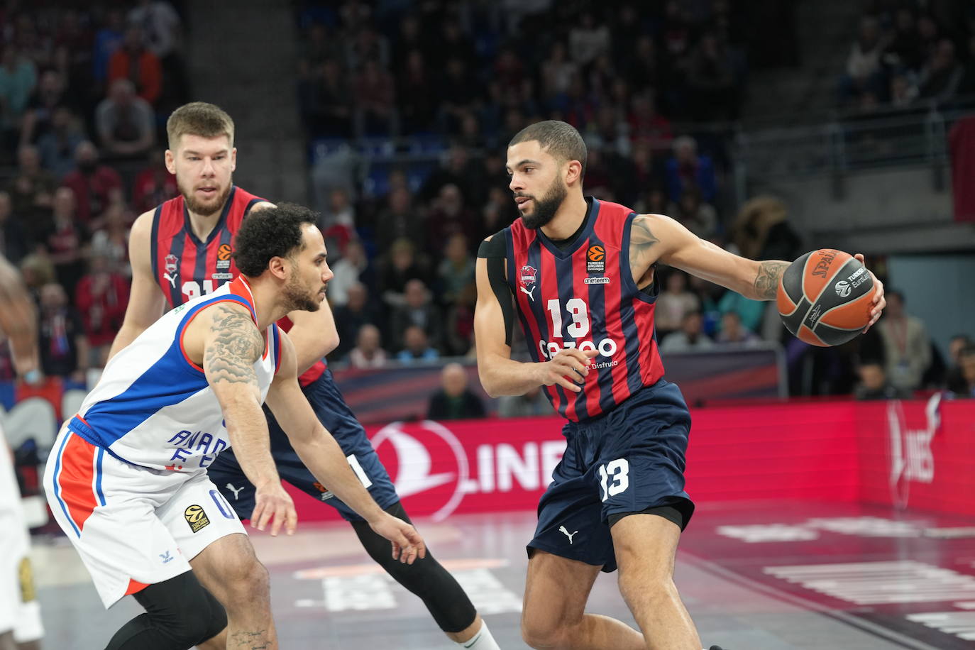 Fotos: Las mejores imágenes del Baskonia - Efes